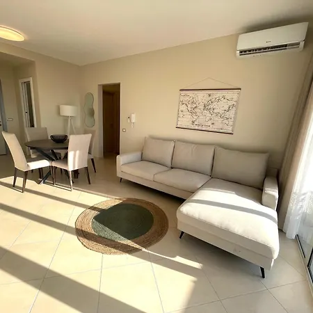 Nordic Sea View Scandi Vlorë